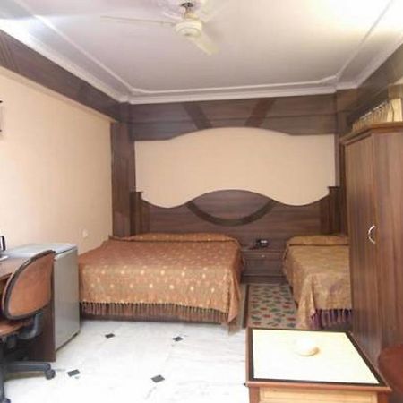 Hotel Welcome Palace Agartala Exterior foto